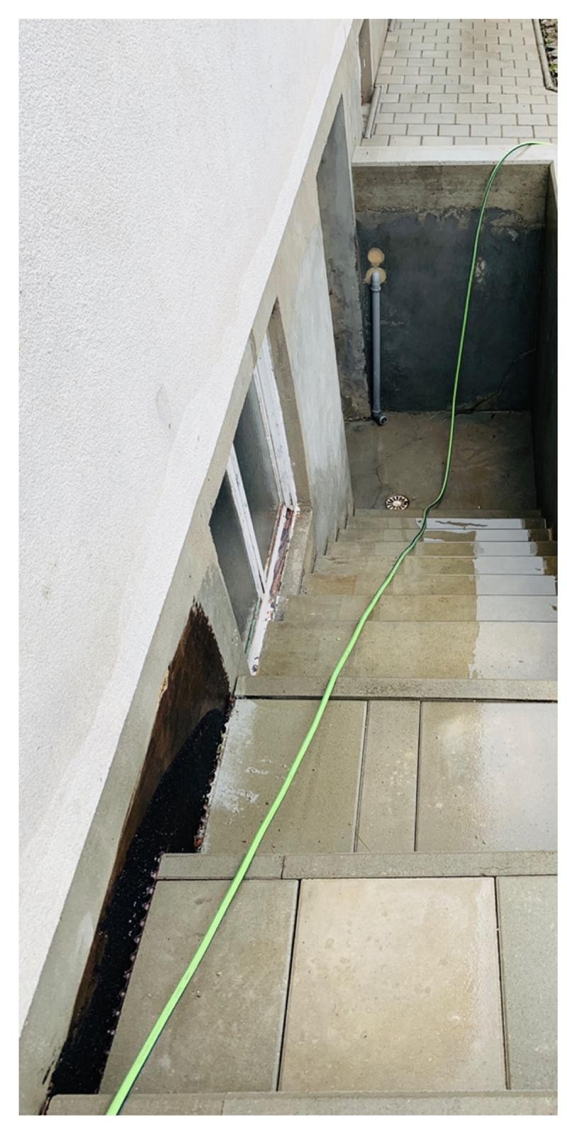 Steinteppich Treppe Vorher